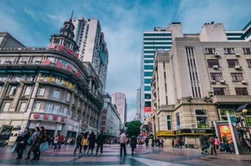 武汉最有名的商业街盘点(武汉最繁华的商业街在哪里)